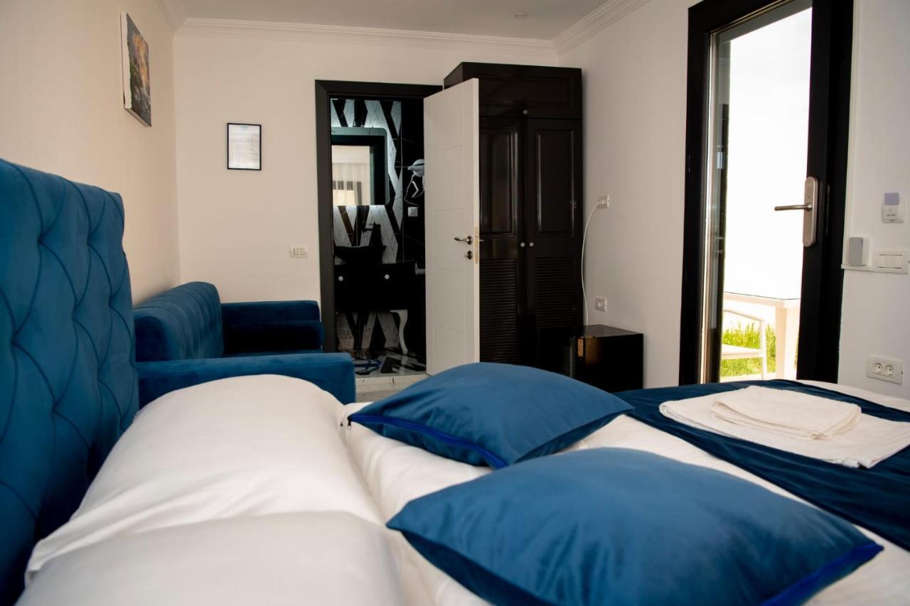 Breathe Hotell Vama Veche Exteriör bild