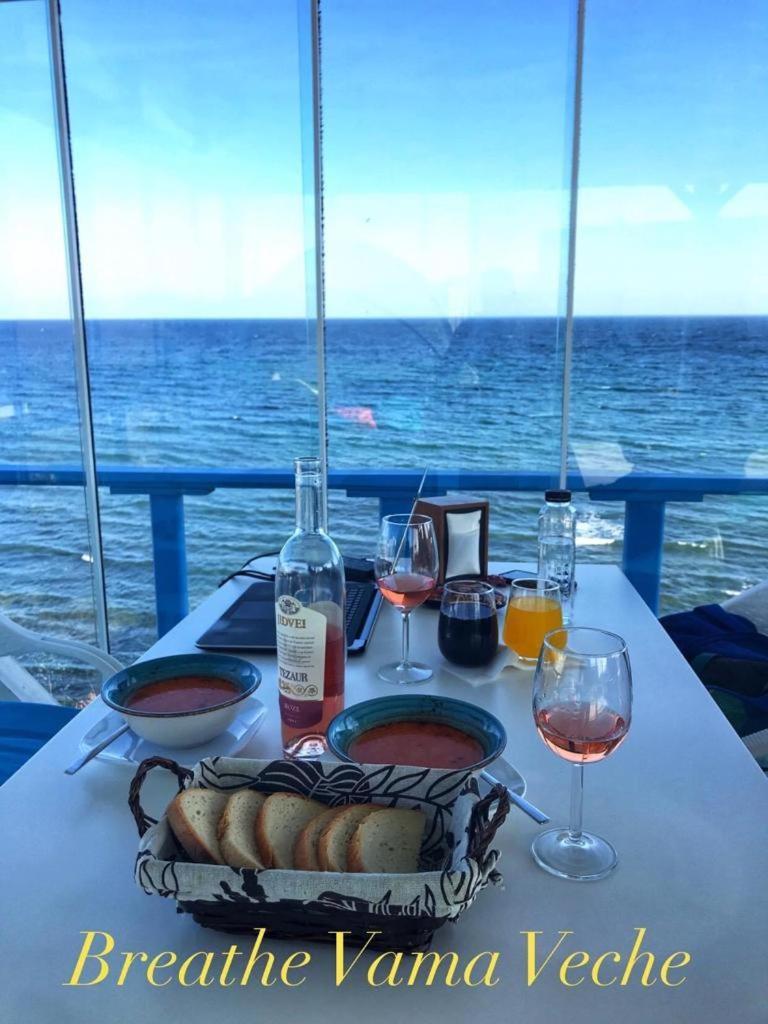 Breathe Hotell Vama Veche Exteriör bild